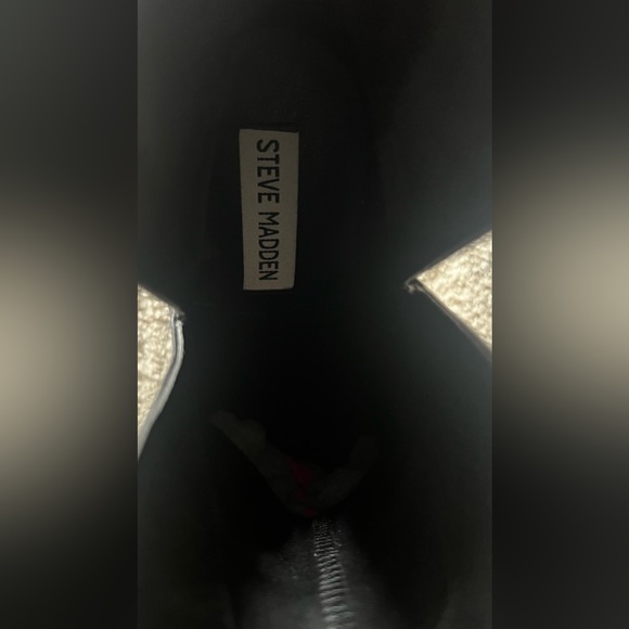 Steve Madden Black Leather Boots Kaylah Booties Anckle with 3 1/2” hills size 8M - Picture 6 of 10